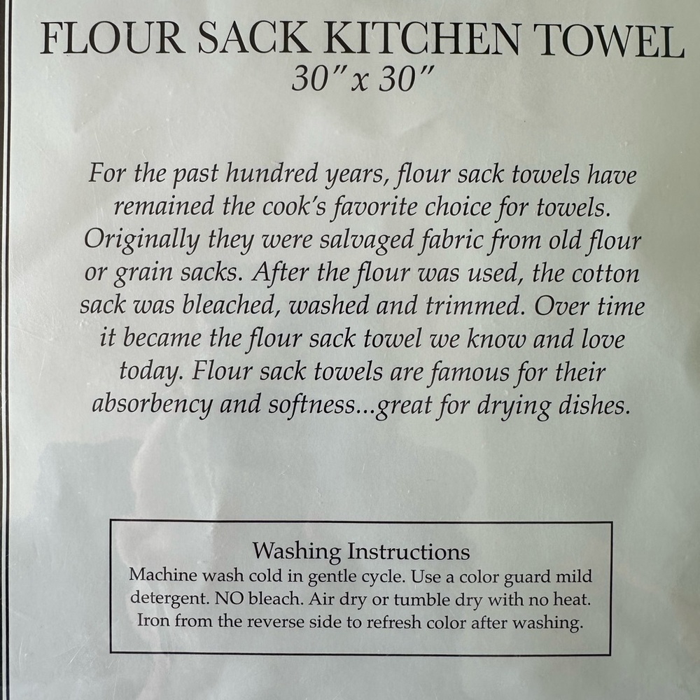 VON MAUR SCOTTIE DOG & WESTIE DOG FLOUR SACK KITCHEN TOWEL 30” by 30”NWT TERRIER - Picture 4 of 5